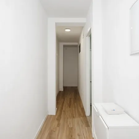A 5 Minutos De Calle Feria Y Alameda
